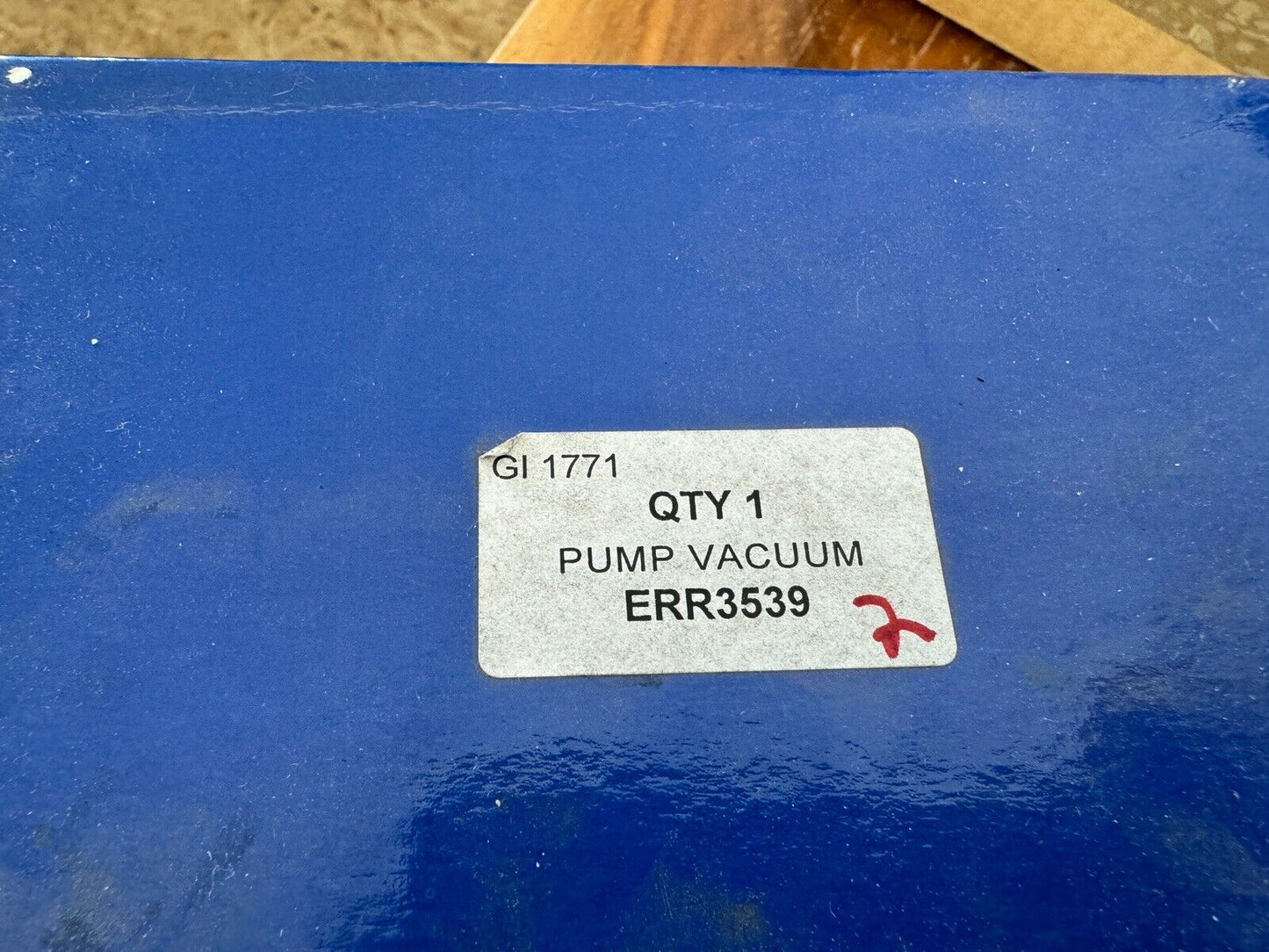 Land Rover Defender Discovery RRC Brake Vacuum Pump ERR3539