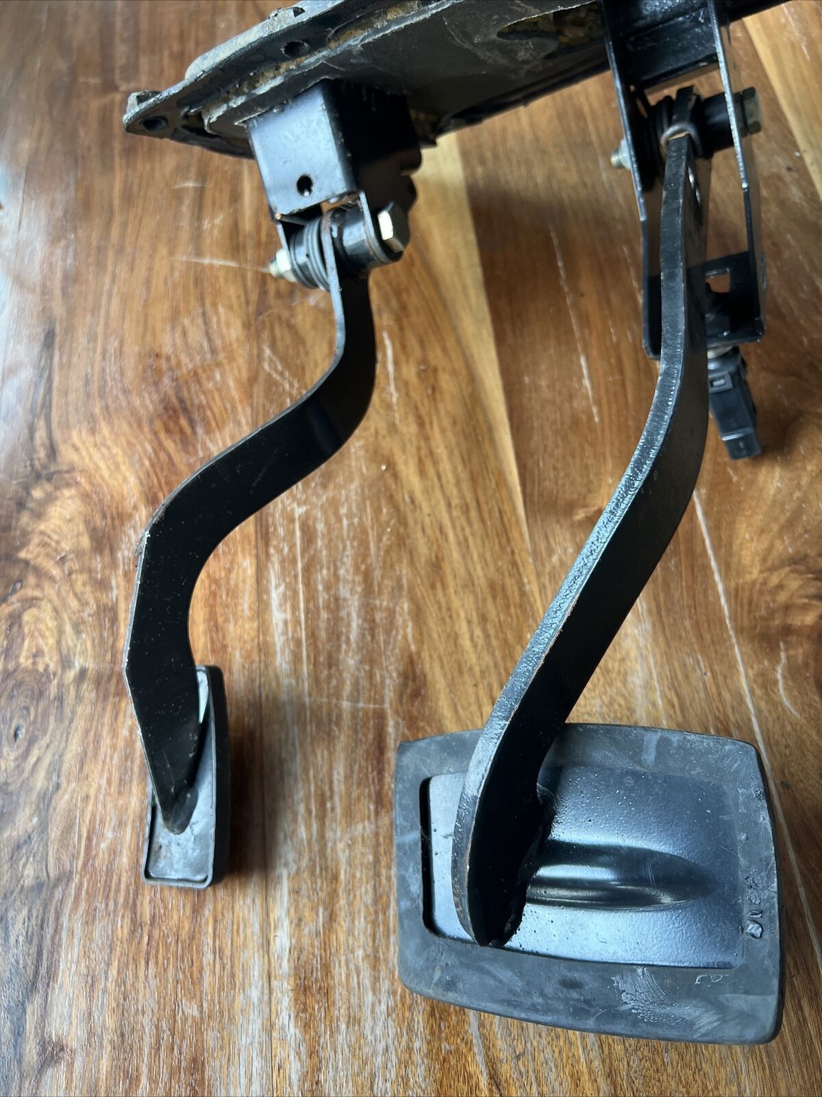 1987-95 LAND RANGE ROVER CLASSIC BRAKE PEDAL ASSEMBLY ACCELERATOR BOX