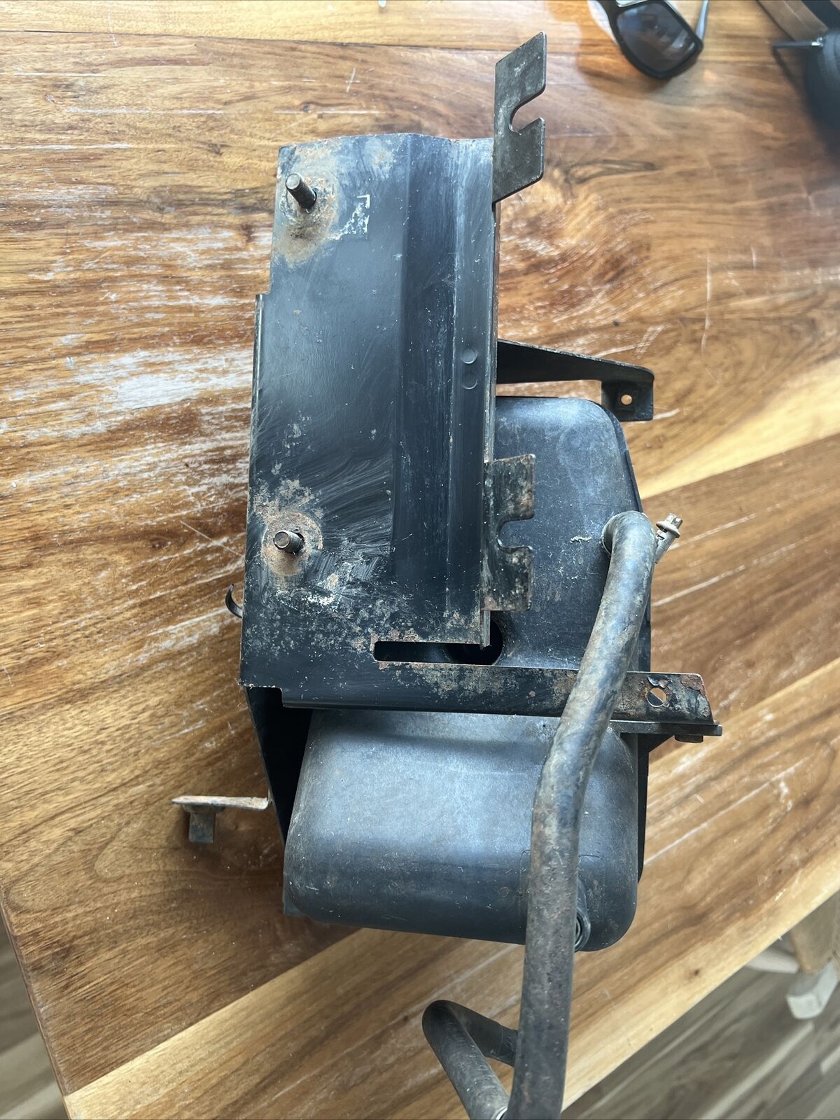 LAND ROVER RANGE ROVER CLASSIC COOLANT OVERFLOW RESERVOIR BOTTLE TANK W/ BRACKET