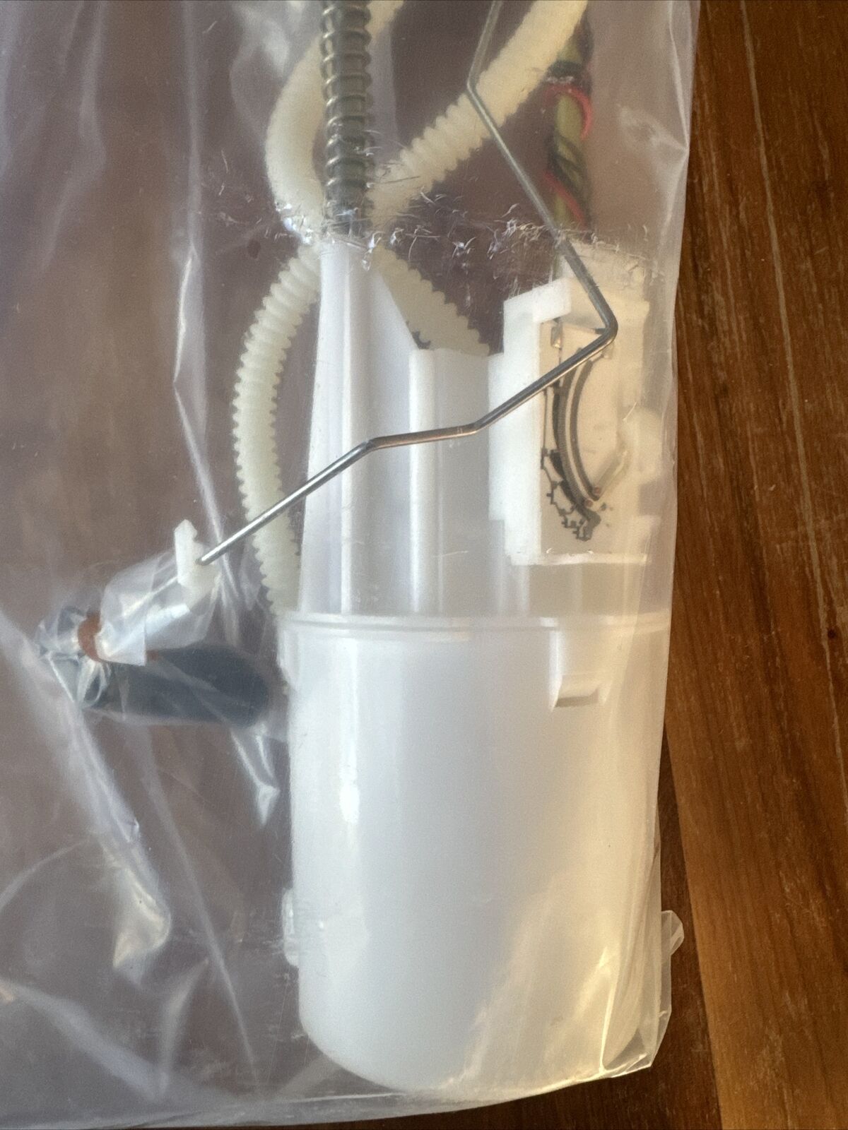 NEW LAND ROVER FUEL PUMP W/ NUTS & SEAL RANGE ROVER P38 95-97 STC4344 NTC5859