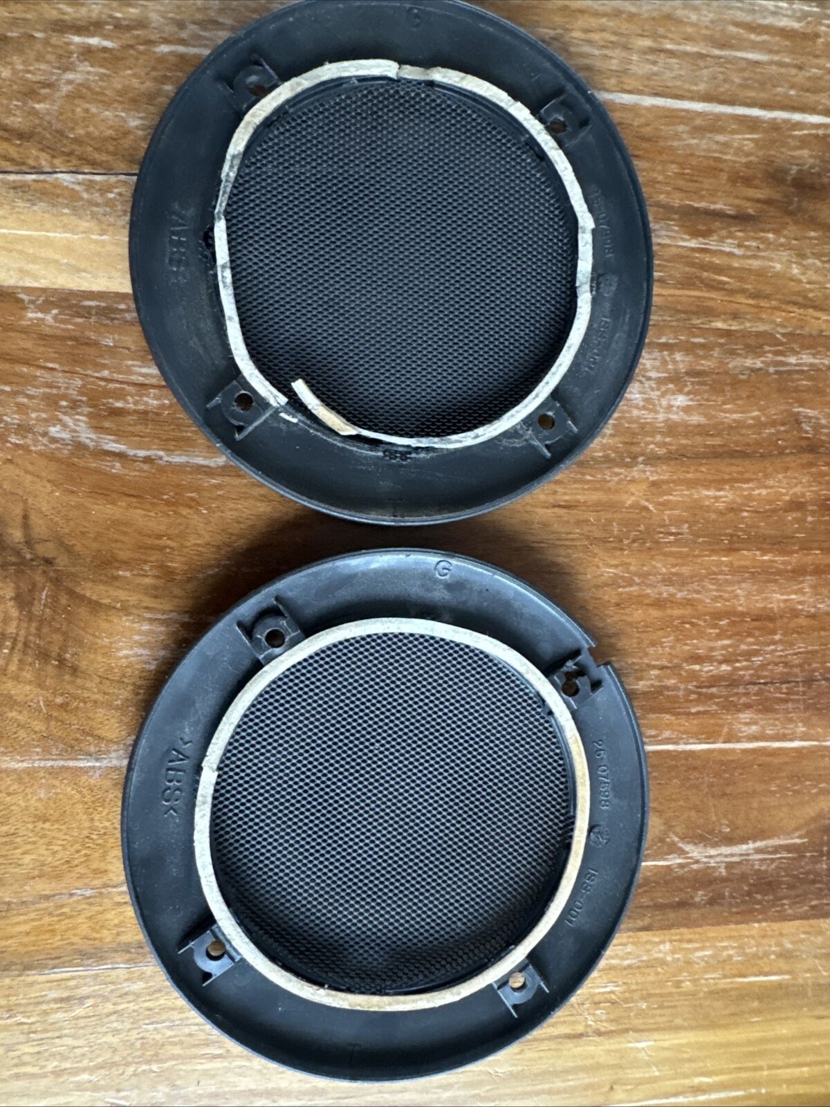 Pair Of Range Rover Classic Speaker Cover 5.5 Inch