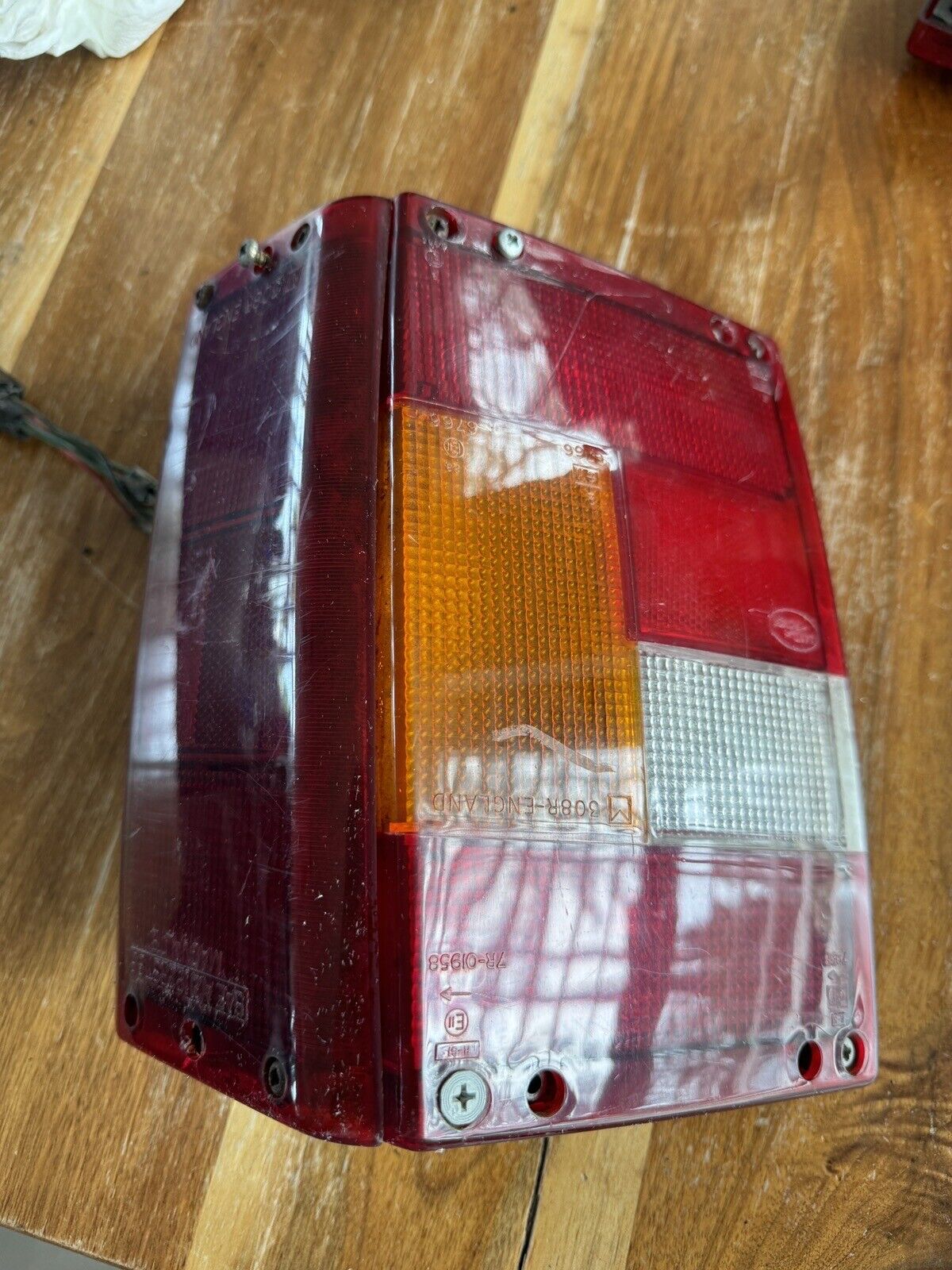 87-95 Range Rover Classic Tail Light Lamp Assembly OEM Passenger Right Side RH