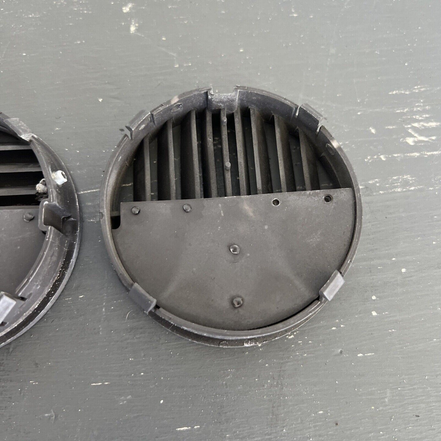 LAND ROVER RANGE ROVER CLASSIC 87-95 HARD DASH DEMISTER VENT SET OF 4