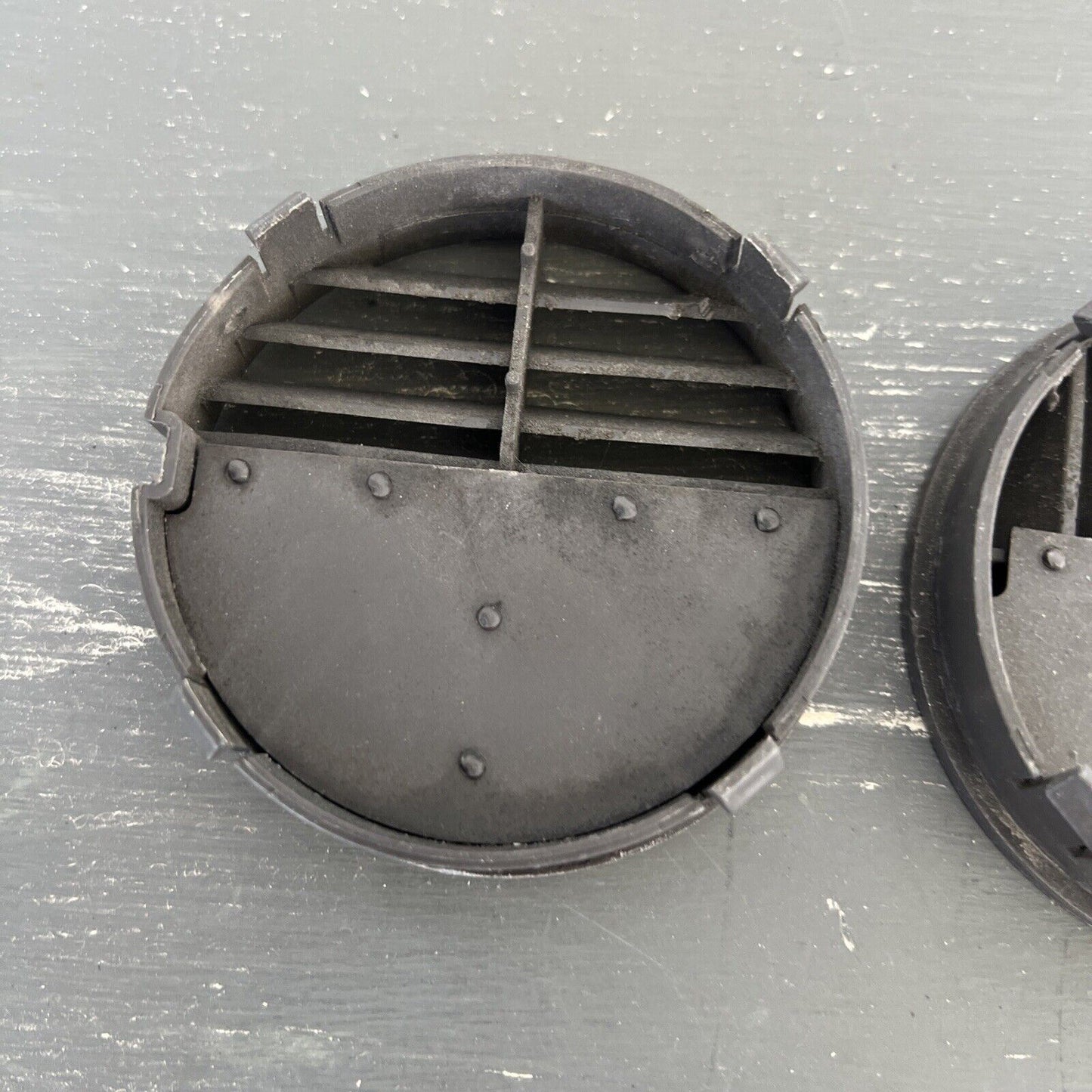 LAND ROVER RANGE ROVER CLASSIC 87-95 HARD DASH DEMISTER VENT SET OF 4