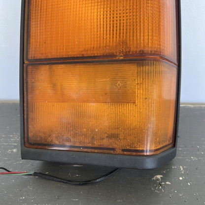 Range Rover Classic 88-94 OEM Drivers Front Corner Light Turn Signal