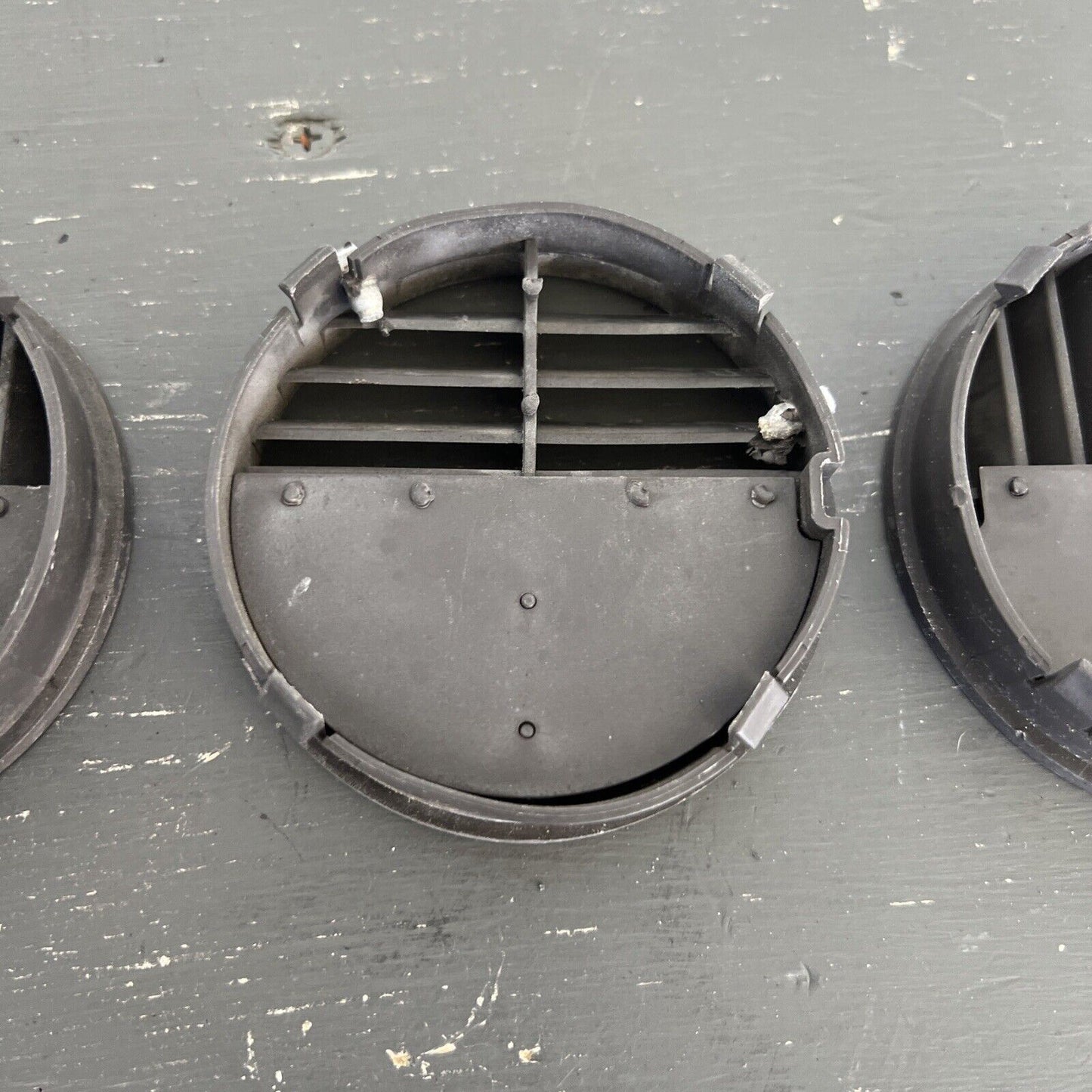 LAND ROVER RANGE ROVER CLASSIC 87-95 HARD DASH DEMISTER VENT SET OF 4